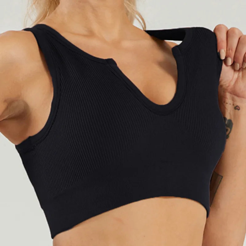 blakc yoga top